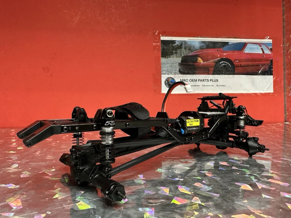 Axial 1/24 SCX24 Jeep JT Gladiator 4WD Rock Crawler Roller Chassis Pro-line NEW - Image 3 of 4