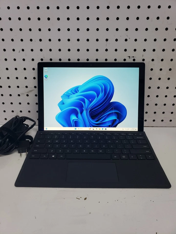 Microsoft Surface Pro 6 12.3 Black i7-8650U 1.90GHz 8GB 256GB SSD Very Good - Image 2 of 4