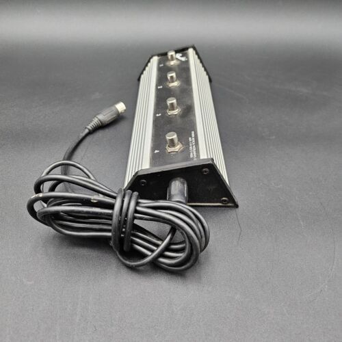 FENDER CYBER TWIN 4-TASTEN SCHNELLZUGRIFF FUSSSCHALTER P/N 0057219000 MIT KABEL - Bild 4 von 11