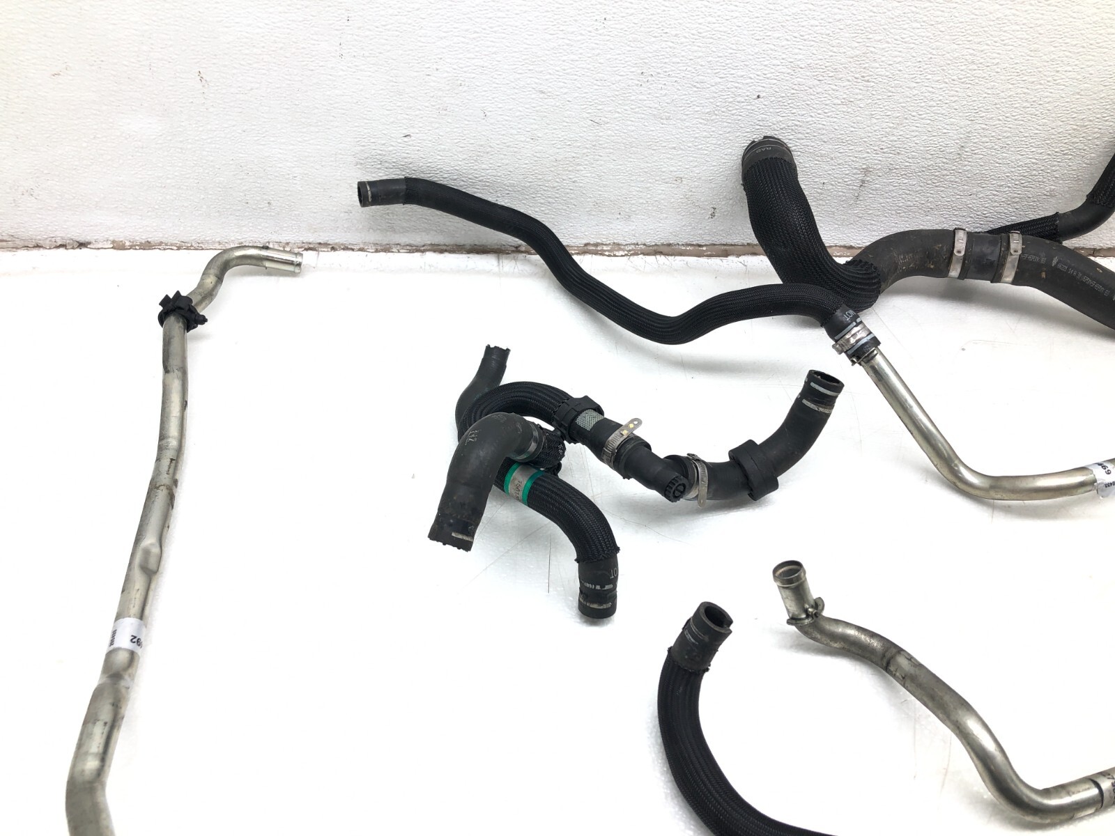 2014-2019 MASERATI GHIBLI SQ4 ENGINE RADIATOR COOLANT HEAT WATER HOSE PIPE OEM.