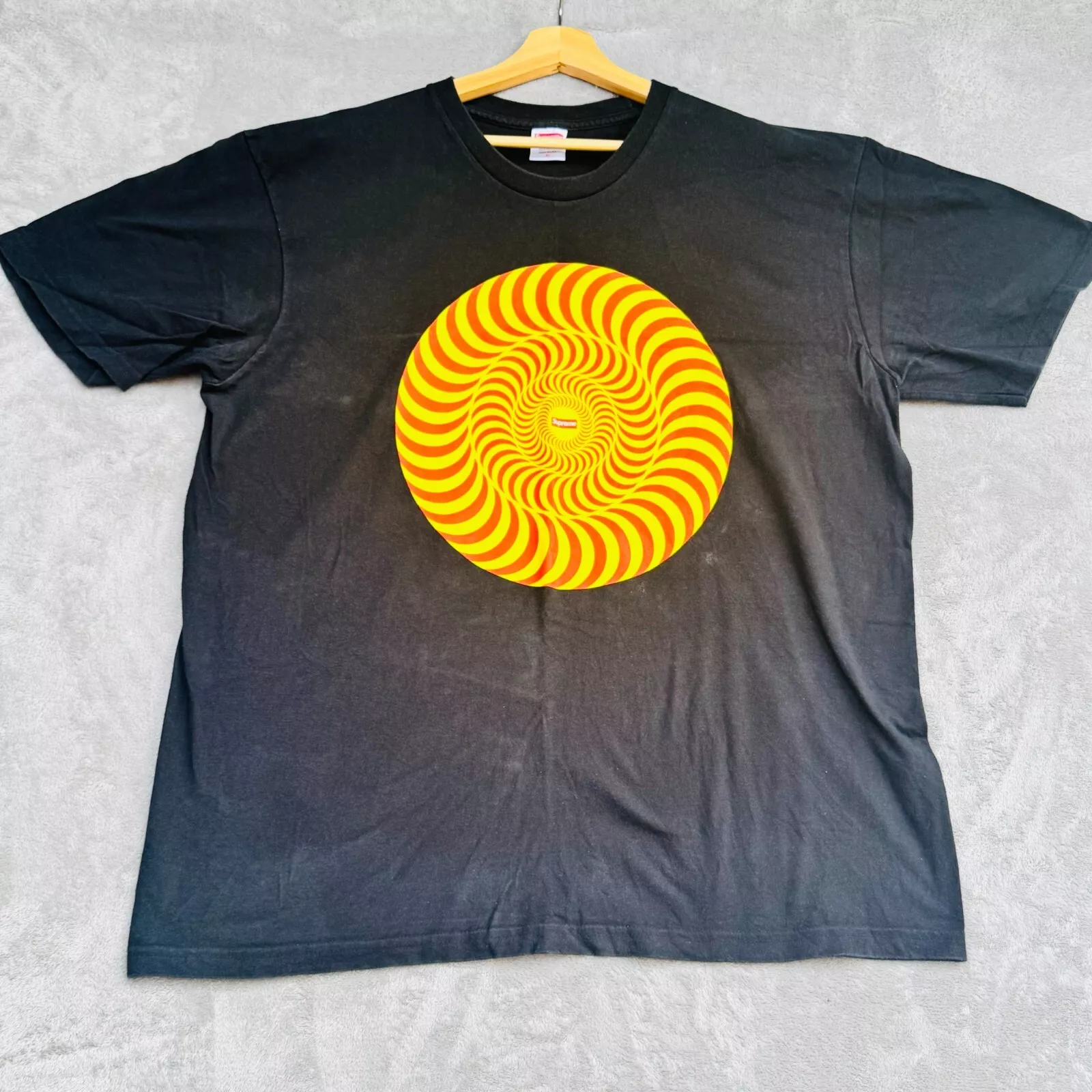 T shirt noir Supreme Spitfire Classic Swirl taille XL SS18