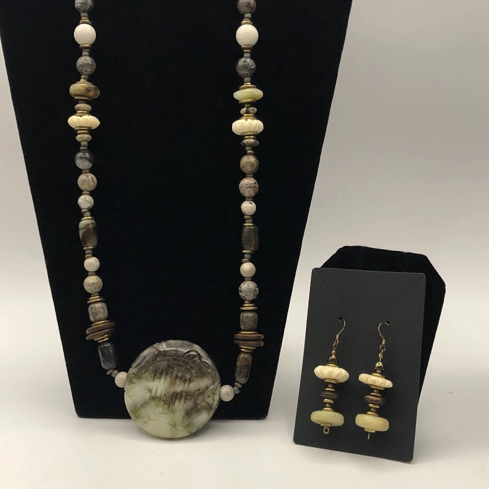 "Colgante estilo maya de 2"" con piedra y concha cuentas collar de 26"" y pendientes de 2""" Foto 3 de 4