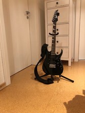 ibanez E-Gitarre gebraucht mit Stimmgerät und Tasche