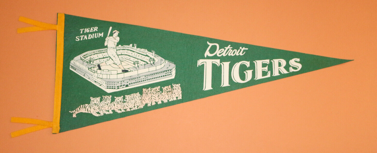 Vintage 1960's DETROIT TIGERS Tiger Stadium GREEN baseball Pennant