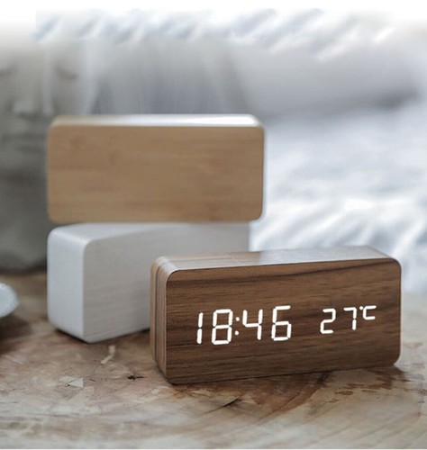 Orologio Legno Sveglia Digitale Data (MM/D/YY) Giorno della Settimana Temperatura Scrivania - Foto 19 di 23