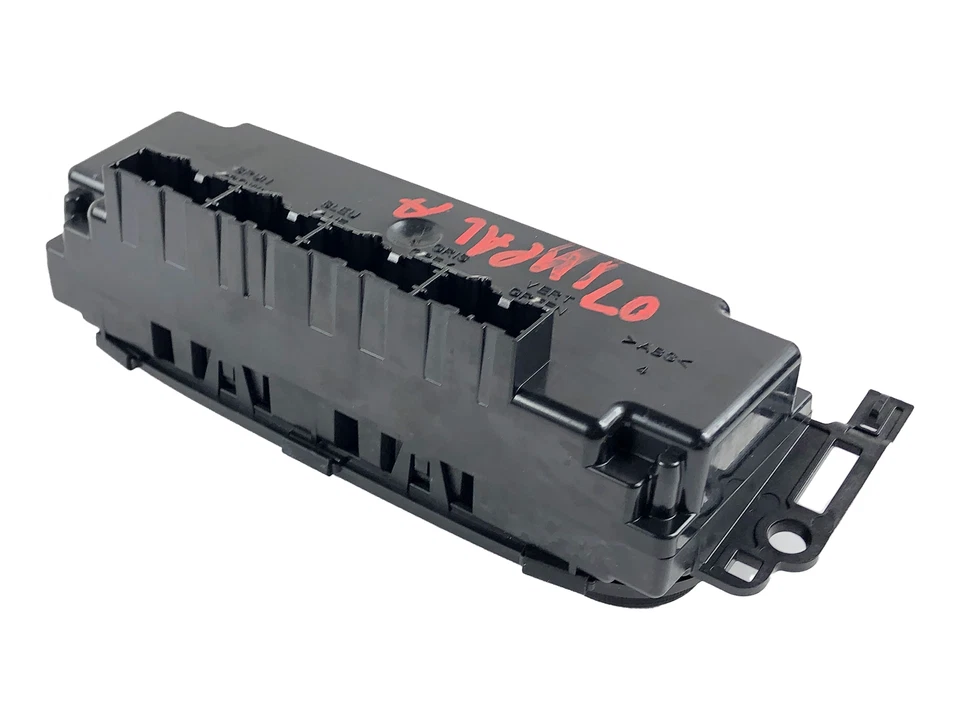 2006-2008 Chevrolet Impala AC Heater Climate Temperature Control Unit P15879273 - Image 4 of 4