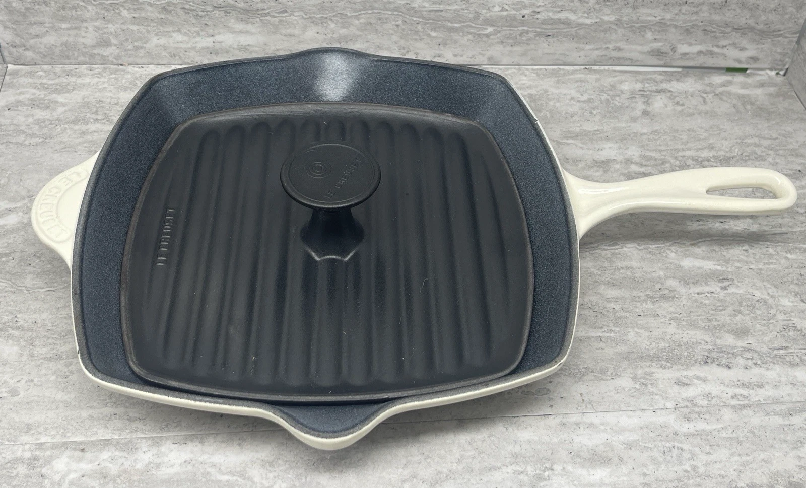 Le Creuset Square Griddle and PaninI Press Cast Iron Fry Pan 10" Double Spouts