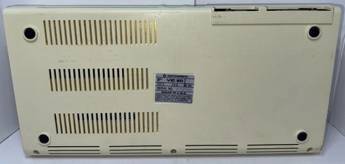 Commodore VIC-20 Vintage Computer Console Complete w Box Manual Tested & Works - 第 17/20 張圖片