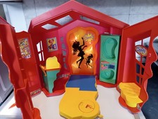 Sindy Popstar Party House 1996 Working Lights and Sound PLEASE READ DESCRIPTION 