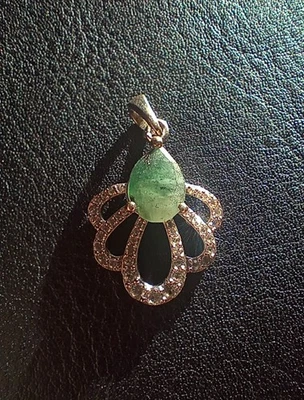 Natural Emerald Sterling Silver Pendant - Image 1 of 2