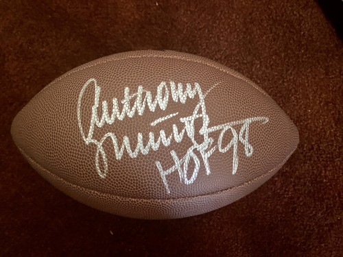 Anthony Munoz autograph Wilson NFL HOF Signed Football Beckett COA  Bengals - Picture 1 of 2