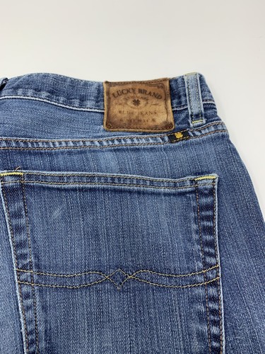 Lucky Brand Jeans Classic Straight Denim Men's Size 38 x 32 Small yellow stain. - Bild 3 von 18