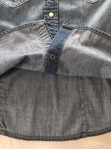 Tommy Hilfiger Blue Denim Shirt Women's Size S/P Long Sleeve Pearl Snap Closure - Picture 9 of 12