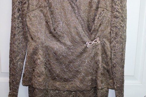 90s JS Collections Gold Lace 2 Pc Suit Skirt Set Eveningwear Mint Sheer Slv 6 - Picture 2 of 9