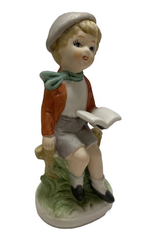 vintage figurine boy reading - Picture 2 of 6