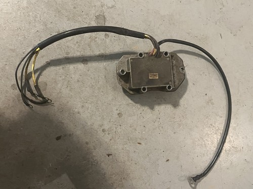 Regulator Retecfier OMC Johnson 584423 115 150 175 185 235 HP 84-91 - Picture 3 of 4