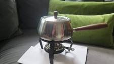 Edles Design FONDUE - Set  - komplett Edelstahl  18/8 + Rechaud + Ständer