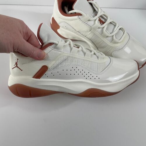 Zapatos bajos Air Jordan 11 CMFT color vela cielo j naranja mujer talla 8 nuevos en caja - Imagen 12 de 12
