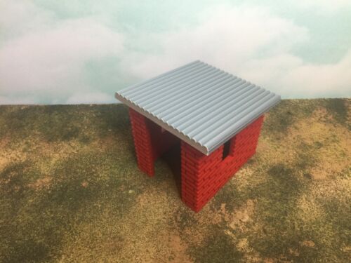 Cobertizo de jardín o almacenamiento - ladrillo rojo con techo plateado metálico - 1:32 - fácil construcción - Imagen 10 de 12