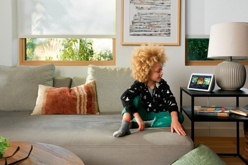 NEW Amazon - Echo Show 8 (2nd Gen) HD smart display w/ Alexa and 13 MP camera - Picture 6 of 6