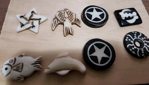 8 Carved Bone Beads Free Shipping Jewelry Making - Picture 1 of 17