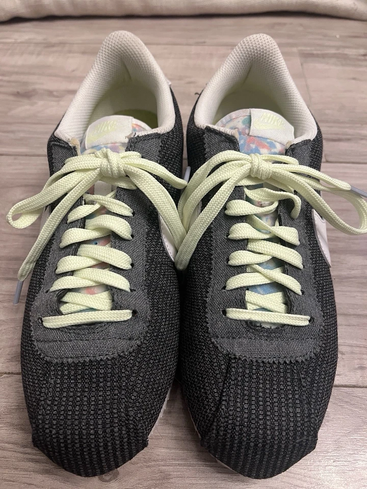 Nike Classic Cortez “Lona Reciclada” Mujer 7.5 Foto 2 de 4