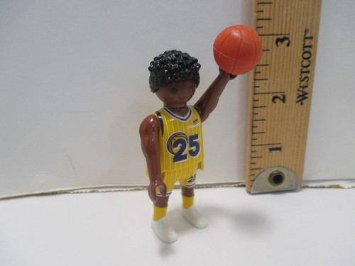 Playmobil SERIES 29 MODERN MAN / BASKETBALL PLAYER fig + orig pkg PM#72027