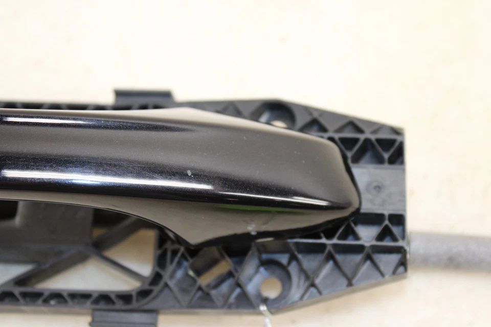 Оригинальная задняя правая наружная дверная ручка для Volkswagen GTI 2015-2021 годов выпуска LX20 - Изображение 2 из 4