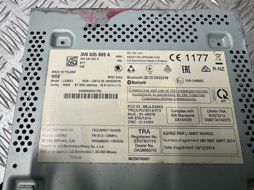 Skoda Octavia 2012-2020 Genuine Multimedia Head Unit Radio 3V0035869A #32 - Picture 5 of 7