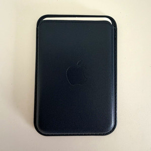 Apple MagSafe Wallet