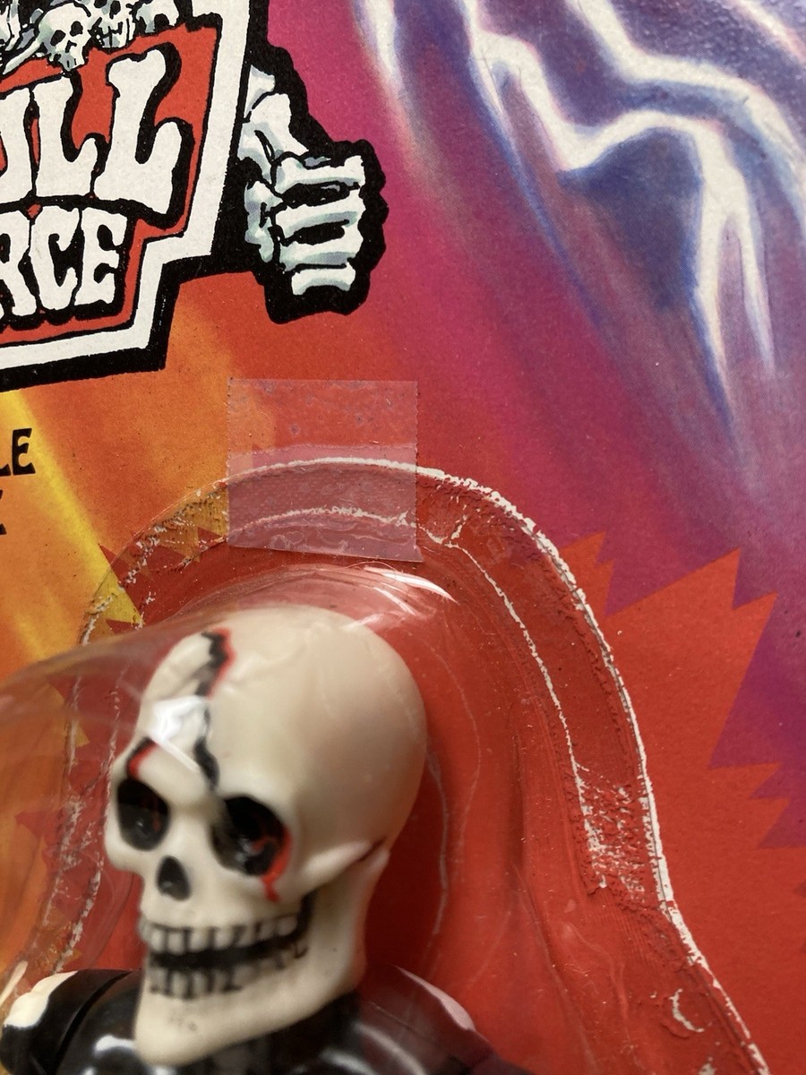 Scari Force Weapons Set / スカル 骸骨 Skull Force Red Skeleton Vintage KO Action Figure w 2 Axe Weapons