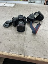 Canon EOS 5D Mark IV  24  105mm f/4L IS USM Lens  Battery  Charger  Flash