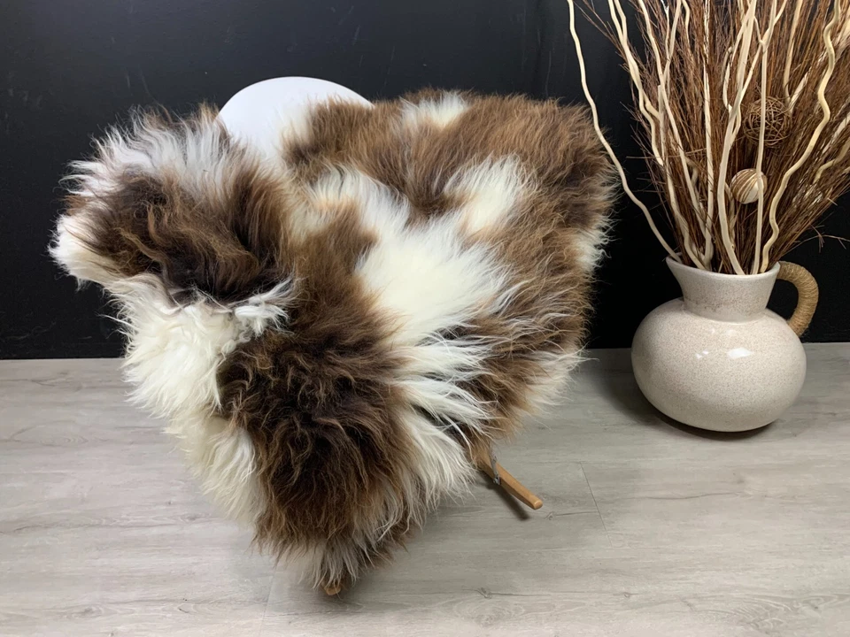 Genuine Natural White Brown Sheepskin Beautiful Exquisite Pelt Seat Cover PetBed - Image 3 of 4