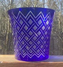 BEAUTIFUL Moser Hoffman Acid Cut Back Cameo Art Glass Vase 