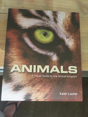 ANTIQUARIAN , ANIMALS , A VISUAL GUIDE TO THE ANIMAL KINGDOM , MASSIVE BOOK