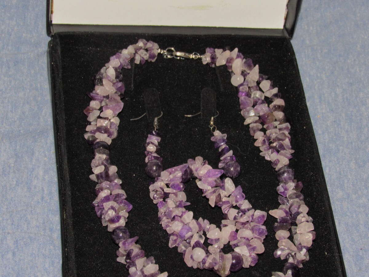 Picture 1 of 5
