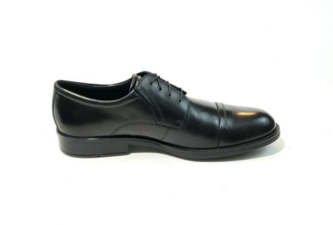 ecco cap toe
