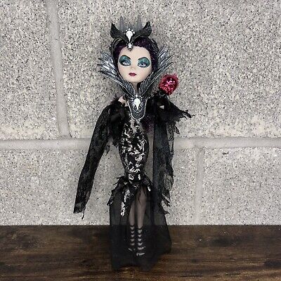 Mattel Ever After High Spellbinding Raven Queen Evil Queen Doll