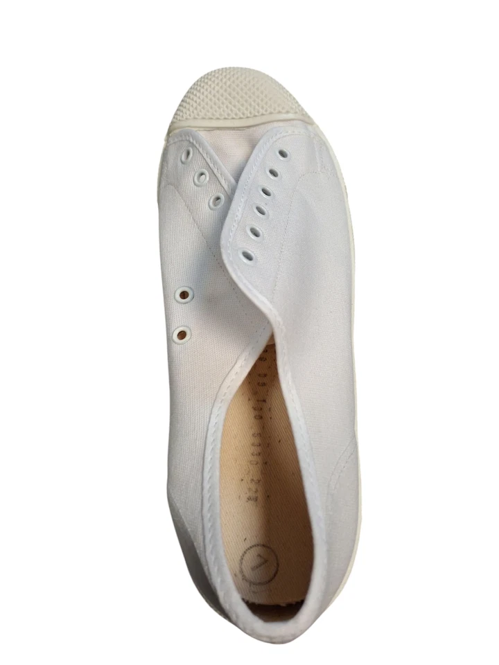 Vintage 1990's British military plimsolls size 7 - Image 3 of 4