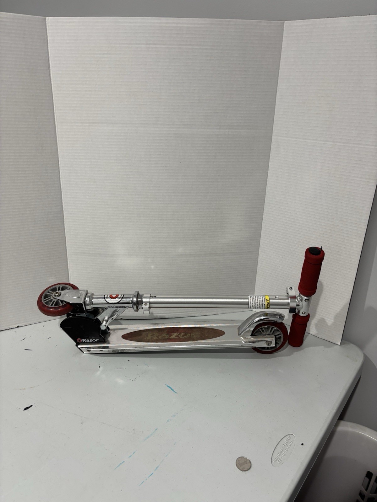 Authentic Razor Kick Scooter Red Two Wheeled Kids Folding Adjustable Height Used