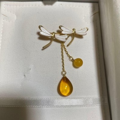 Kuji Kohaku echte Libelle Brosche 15 mm Harz Fossil Bernstein Schmuck gebraucht