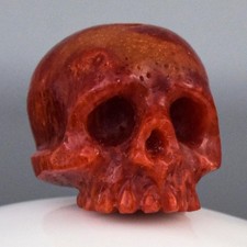 Humain Tête de Mort Perle Main Sculpté Rouge Éponge Corail 11.95mm Vertical Foré
