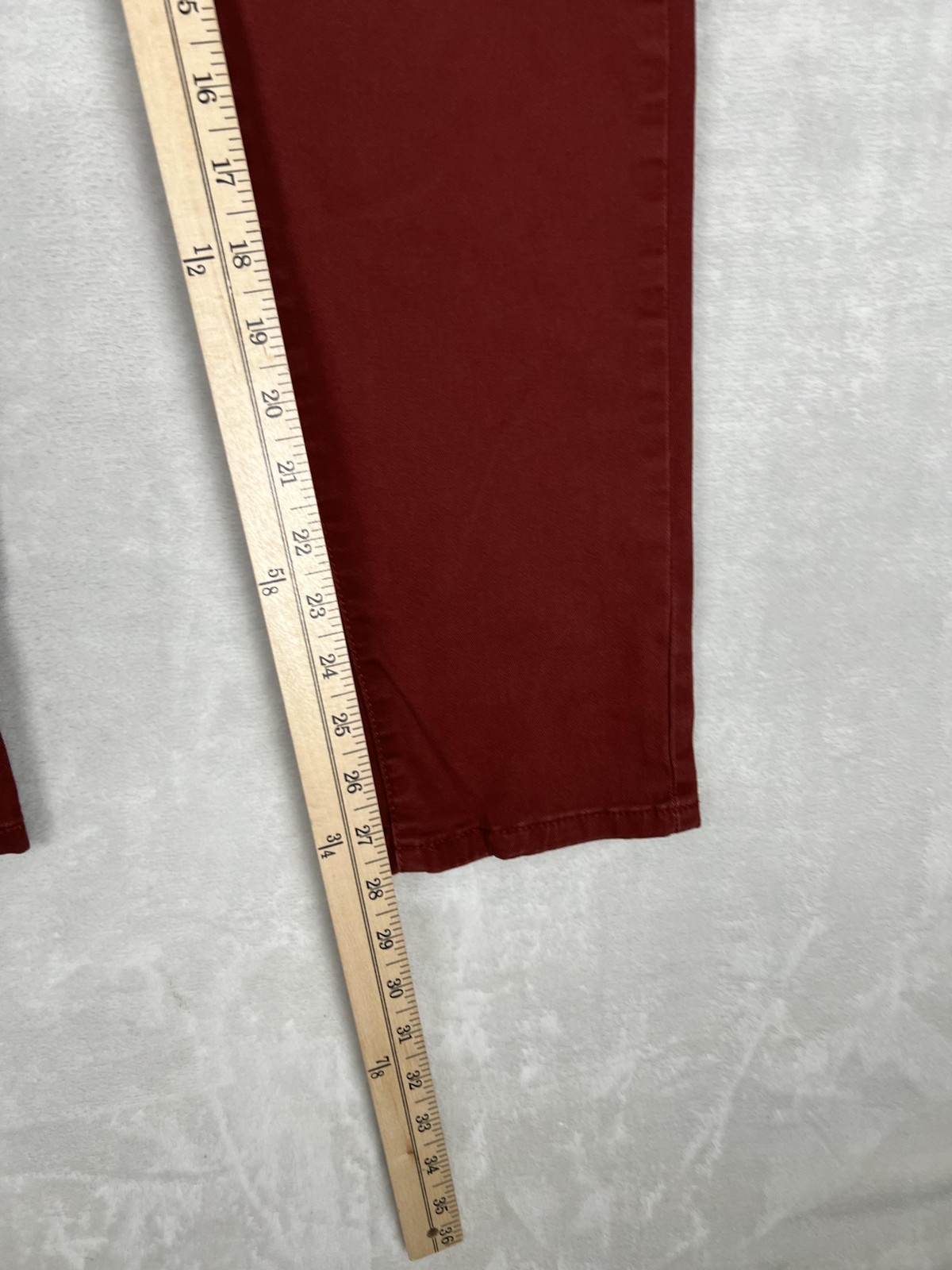 Levi's Boyfriend Jeans Womens 28x27 Red Relaxed Boyfriend Fit Stretch Denim thumbnail 3