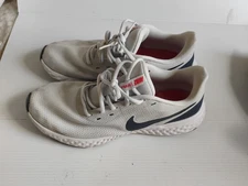 Nike Revolution 5 Premium Pure Platinum Thunder Blue - BQ3204-018 Size