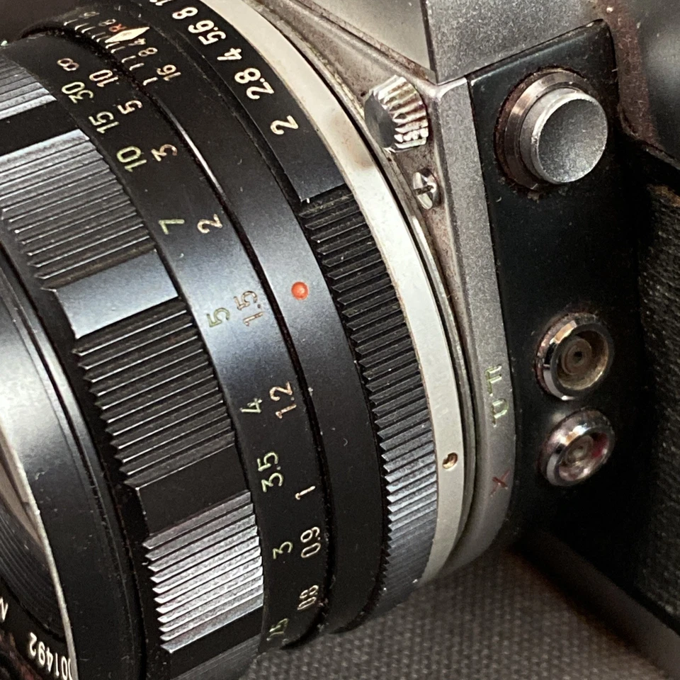 Minolta SR-7 Vintage 35mm Film SLR Camera with Rokkor f/2 55mm Lens (Untested) - Image 4 of 4