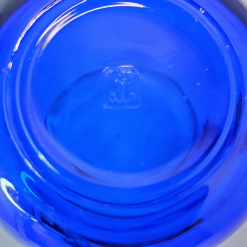 Brocca/Crema in vetro blu cobalto con gancio di ancoraggio vintage - Foto 6 di 7