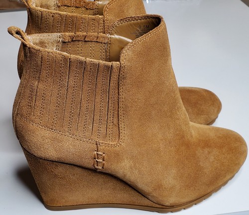 Gianni Bini Camel Suede Wedge Boots Sz 
