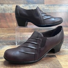 Clarks Women's Brown Leather Slip On Casual Round Shoes Size 8M