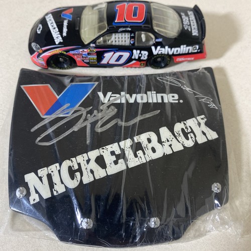Scott Riggs Autograph 2005 #10 Valvoline Nickelback 1/64 Winners Circle ...