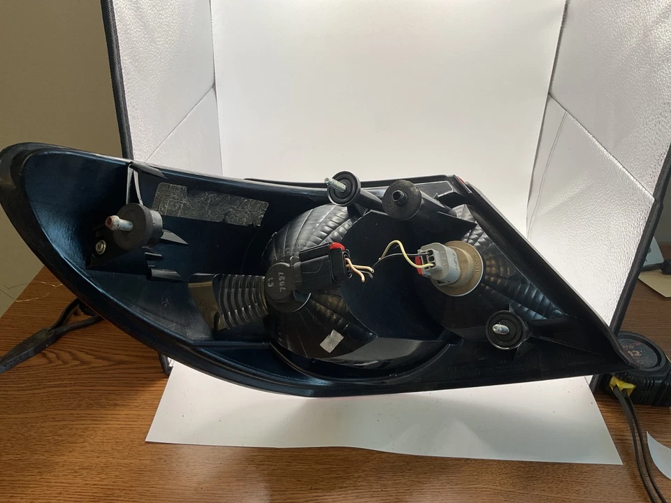 2007-2008 Chrysler Sebring Passenger Side Tail Light Taillight OEM Foto 3 de 4